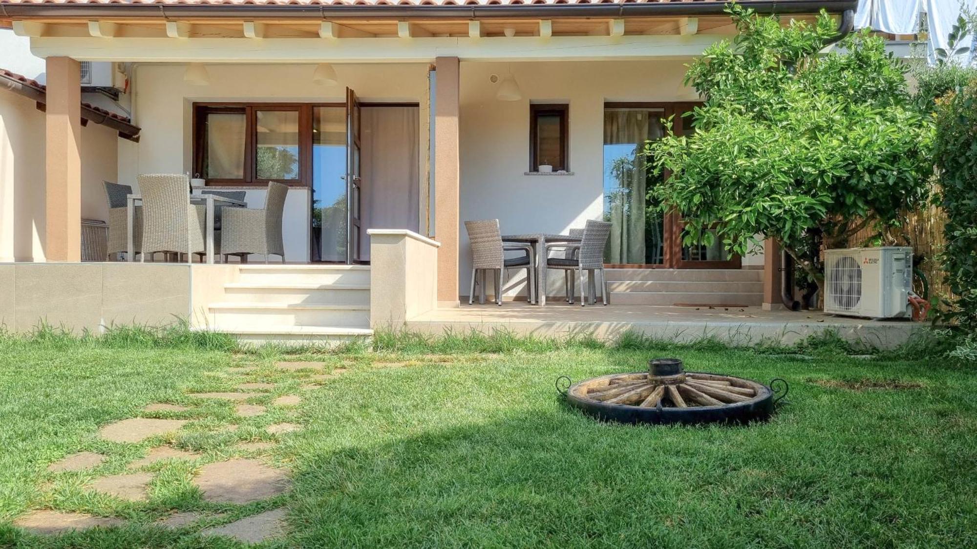 Appartamento Doris One Novigrad Istria Esterno foto